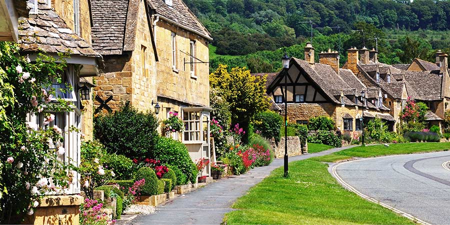 Discovering the charming Cotswolds and surrounding areas